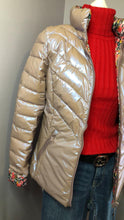 Load image into Gallery viewer, Rose Pink Reversible Puffer Down Coat With Flower Print
